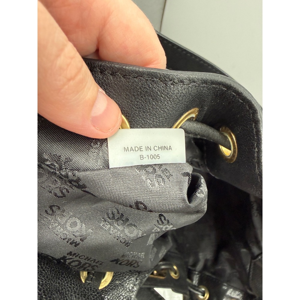 Michael Kors Black Pebbled Leather Hobo Bag Large Gold Hardware Drawstring Y2K - Picture 14 of 14